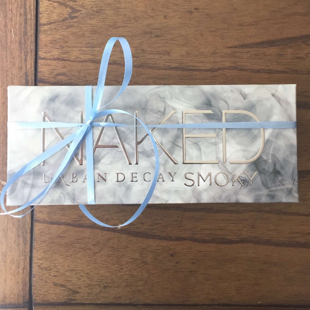 Urban Decay Naked Smokey Palette